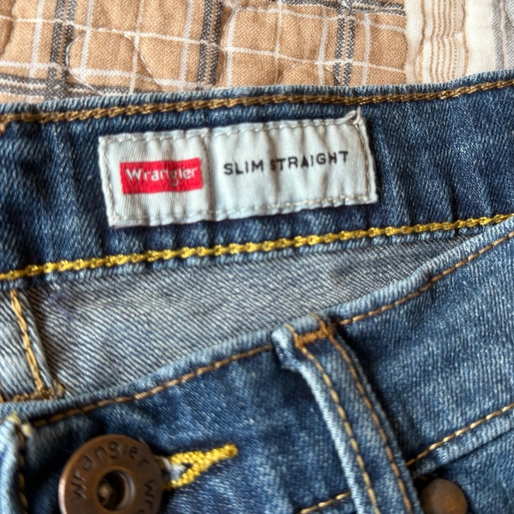 Wrangler Men’s Retro Slim Straight Jeans, Size 32x34 - Picture 8 of 9